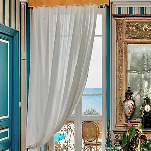 Casa D'artista Di Charme Alassio